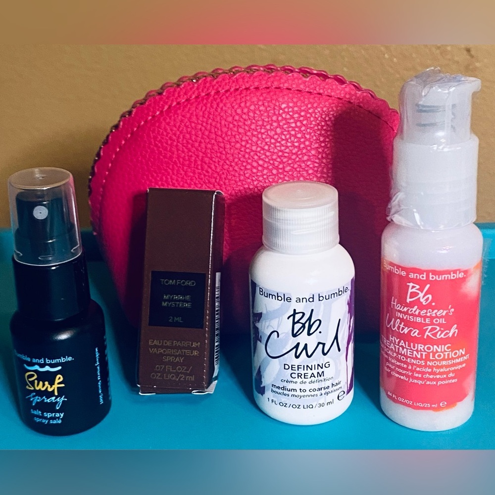 Estée Lauder pink mini make up bag & beauty bundle